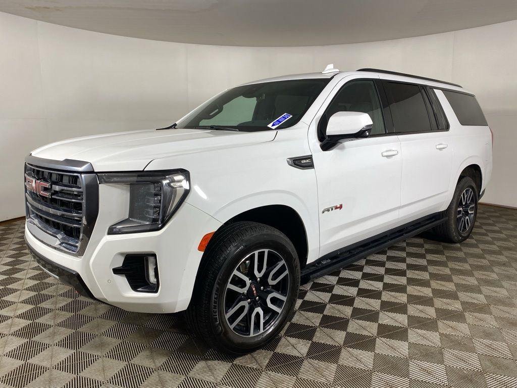 Used 2023 Summit White GMC 4WD AT4 image 27