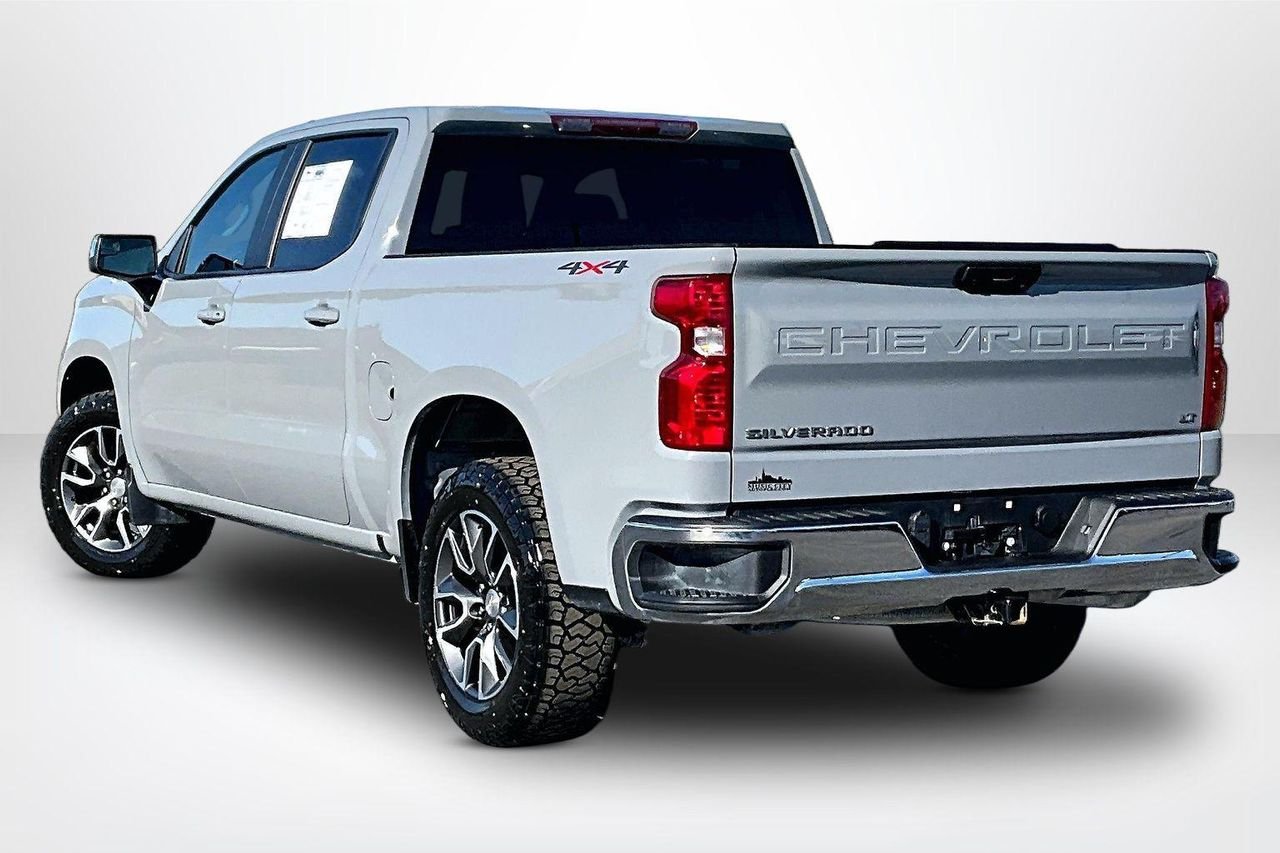 Used 2024 Slate Gray Metallic Chevrolet 4WD Crew Cab Short Bed LT with 2FL image 5