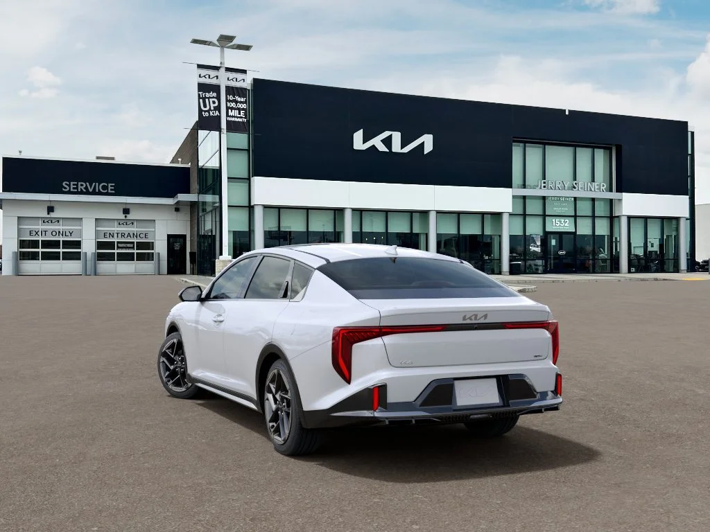 New 2026 Snow White Pearl Kia GT-Line image 4