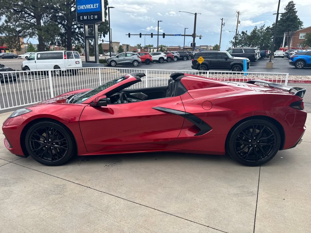 Used 2025 Red Mist Metallic Tintcoat Chevrolet 2LT image 30