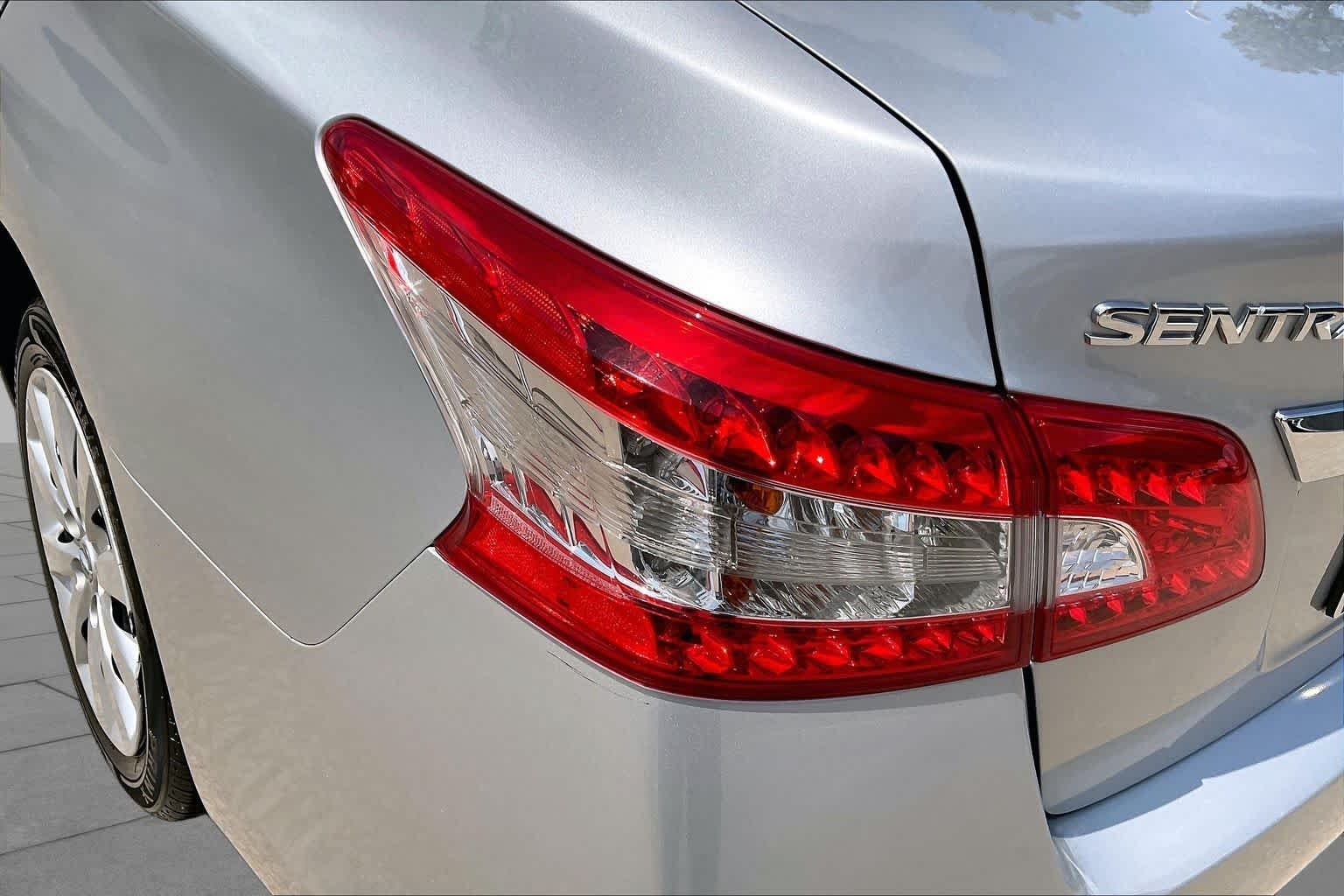 Used 2014 Brilliant Silver Nissan SV image 27
