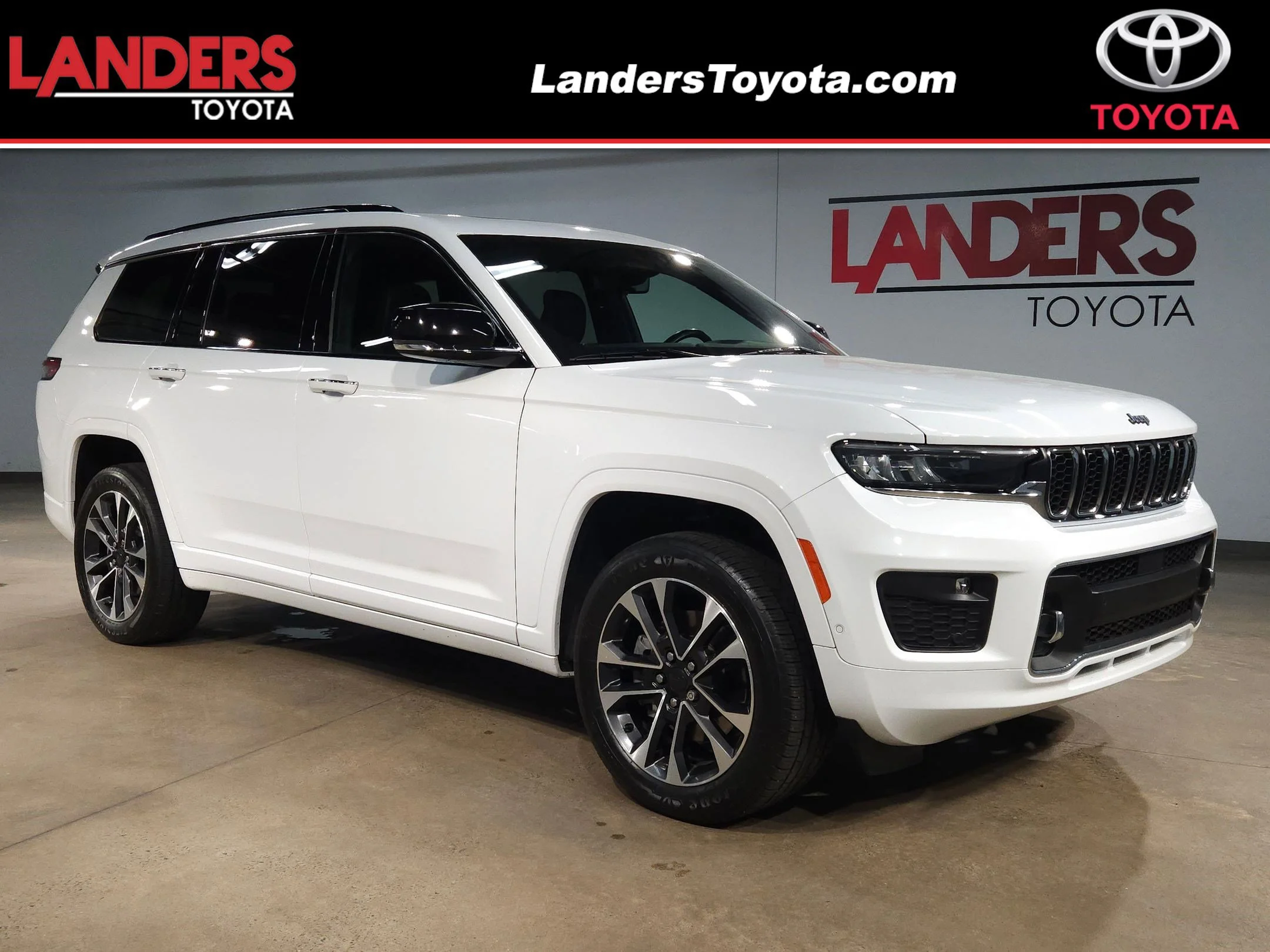 2021 Jeep Grand Cherokee L Overland's photo