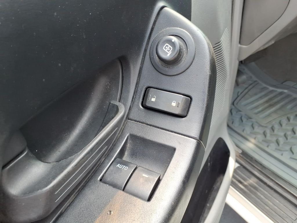 Used 2010 Silver Metallic Ford XL image 18