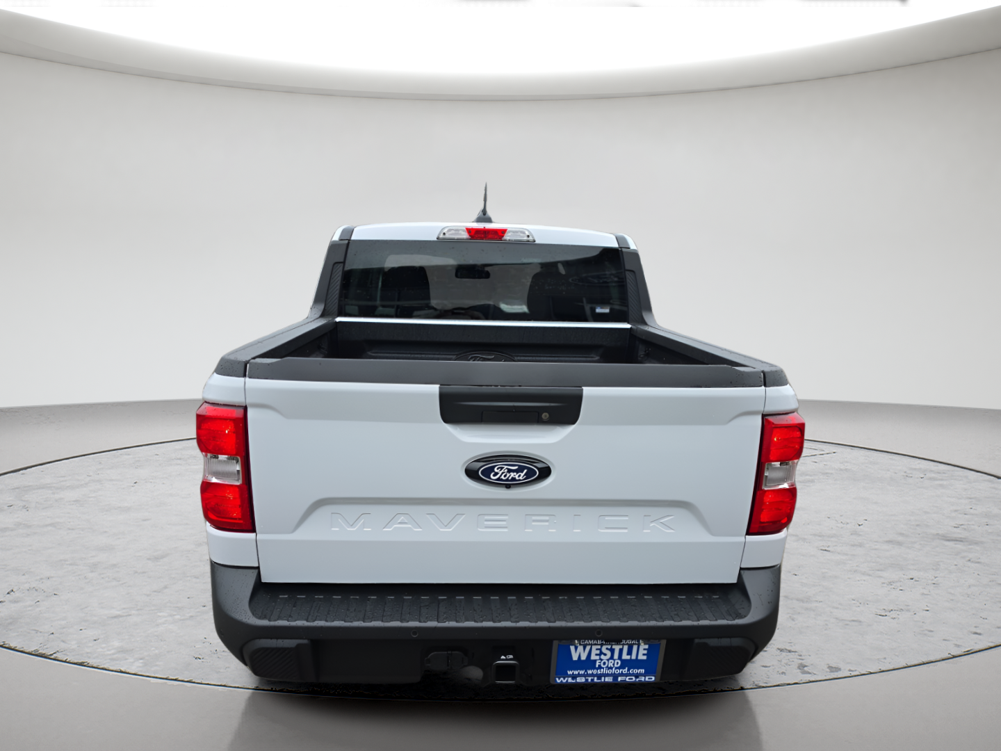 New 2026 Oxford White Ford XLT image 4