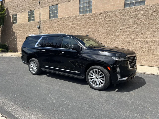 2022 Cadillac Escalade ESV Premium Luxury