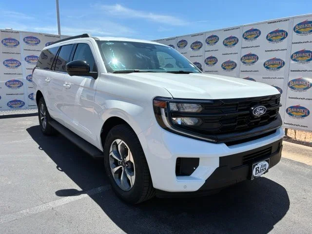 New 2027 Star White Metallic Tri-Coat Ford Active image 2