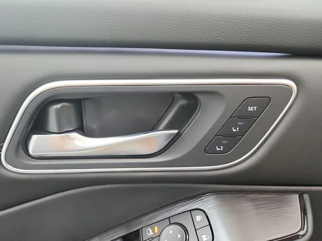 New 2026 Gray Nissan Platinum image 21