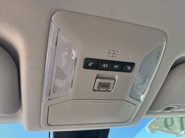 2019 Toyota RAV4 LE - Photo 29