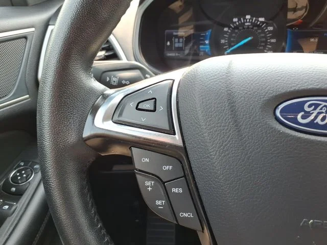Used 2024 Silver Ford SEL image 22