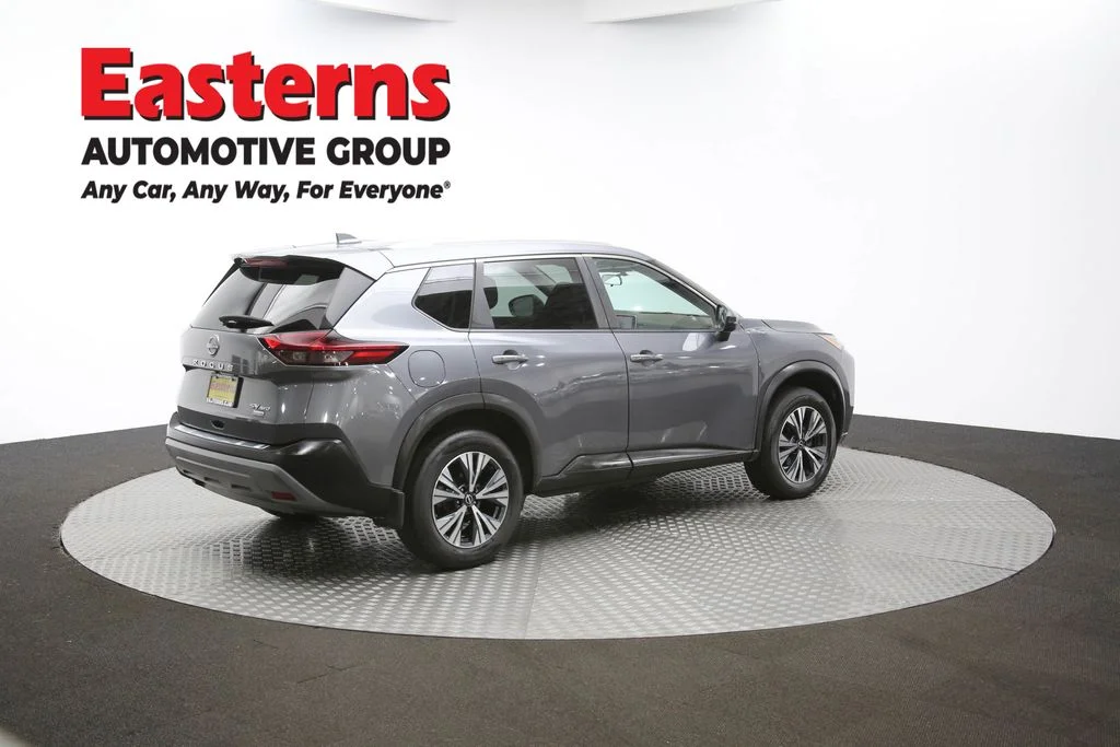 Used 2022 Gray Nissan SV image 40