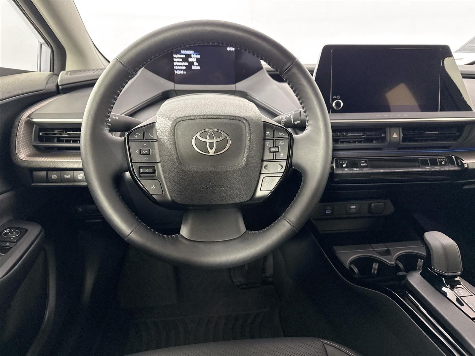 Certified Used 2025 Cutting Edge Toyota XLE image 31