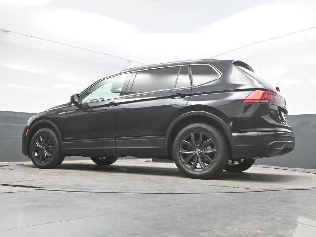 Used 2024 Black Volkswagen 2.0T SE image 45