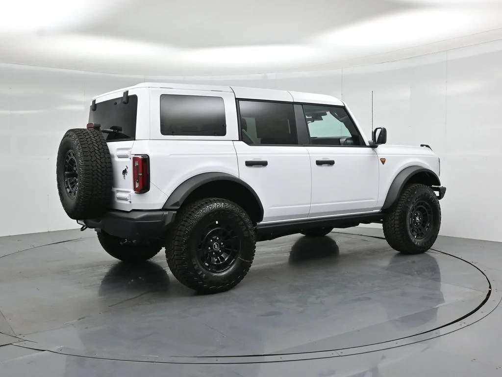 New 2026 Oxford White Ford Badlands image 25