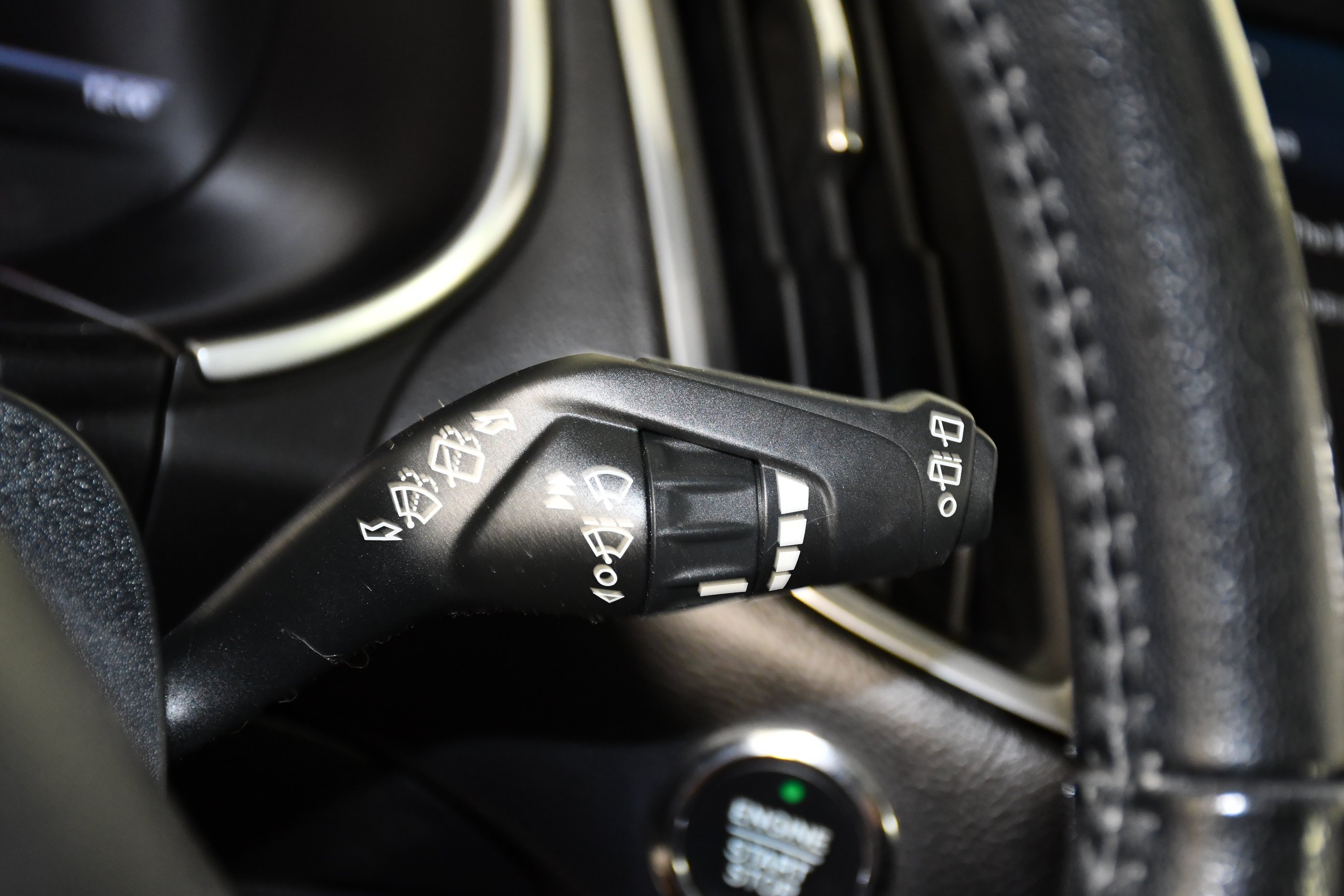 Used 2016 Magnetic Ford Titanium image 23