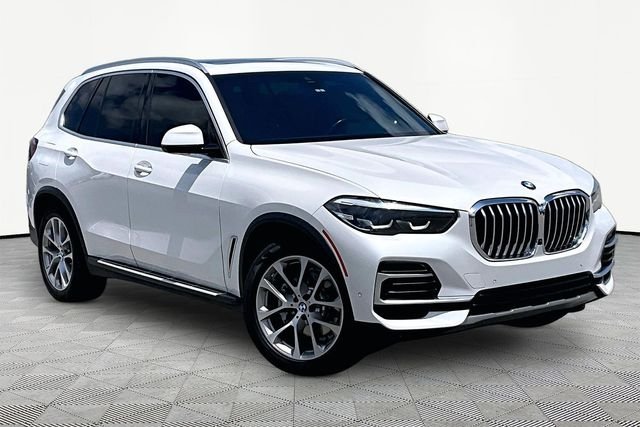 Used 2023 White BMW xDrive40i image 11
