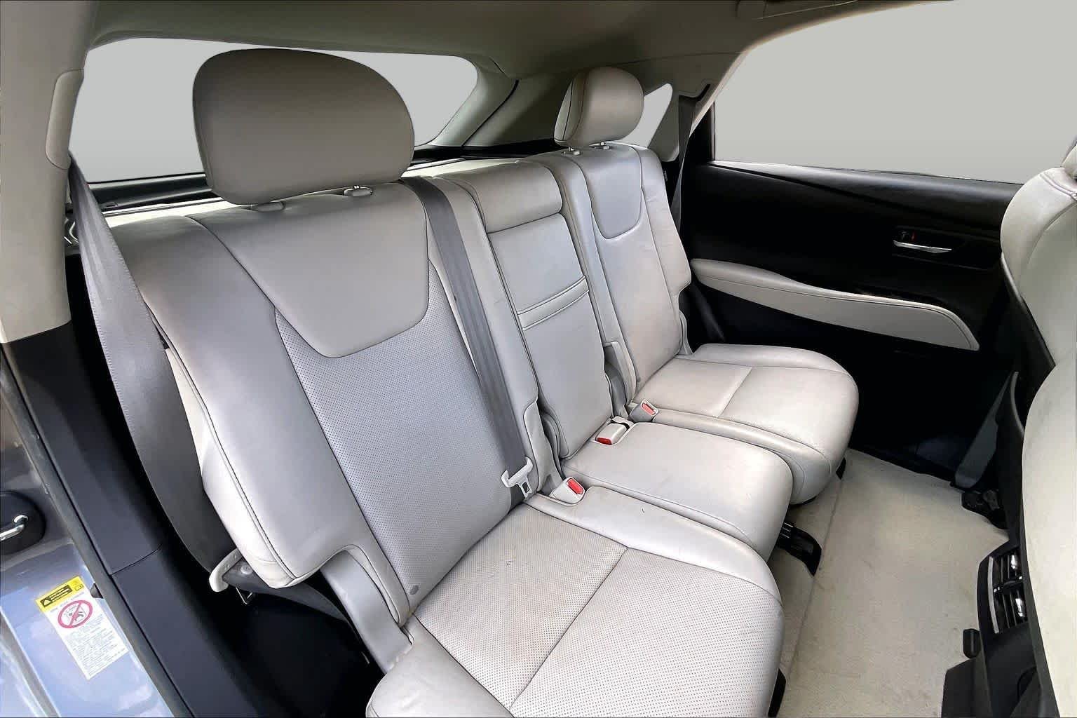Used 2015 Nebula Gray Pearl Lexus  image 17