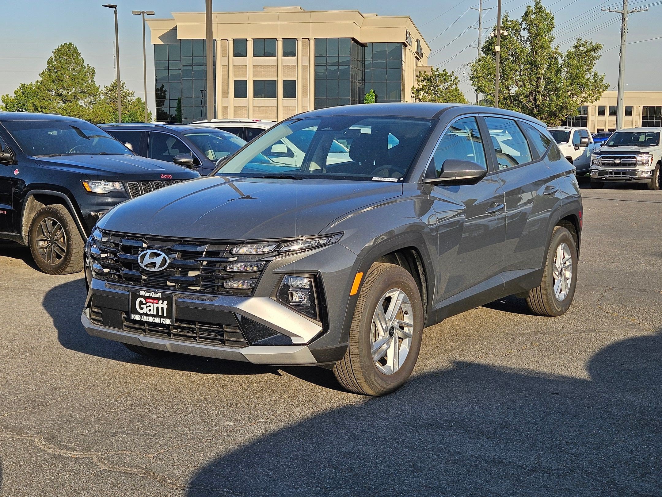 Certified Used 2025 Gray Hyundai SE image 8