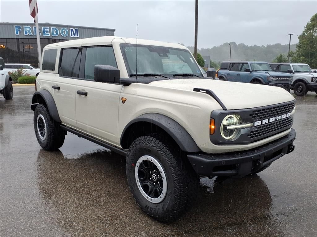 New 2026 Desert Sand Ford Badlands® image 10