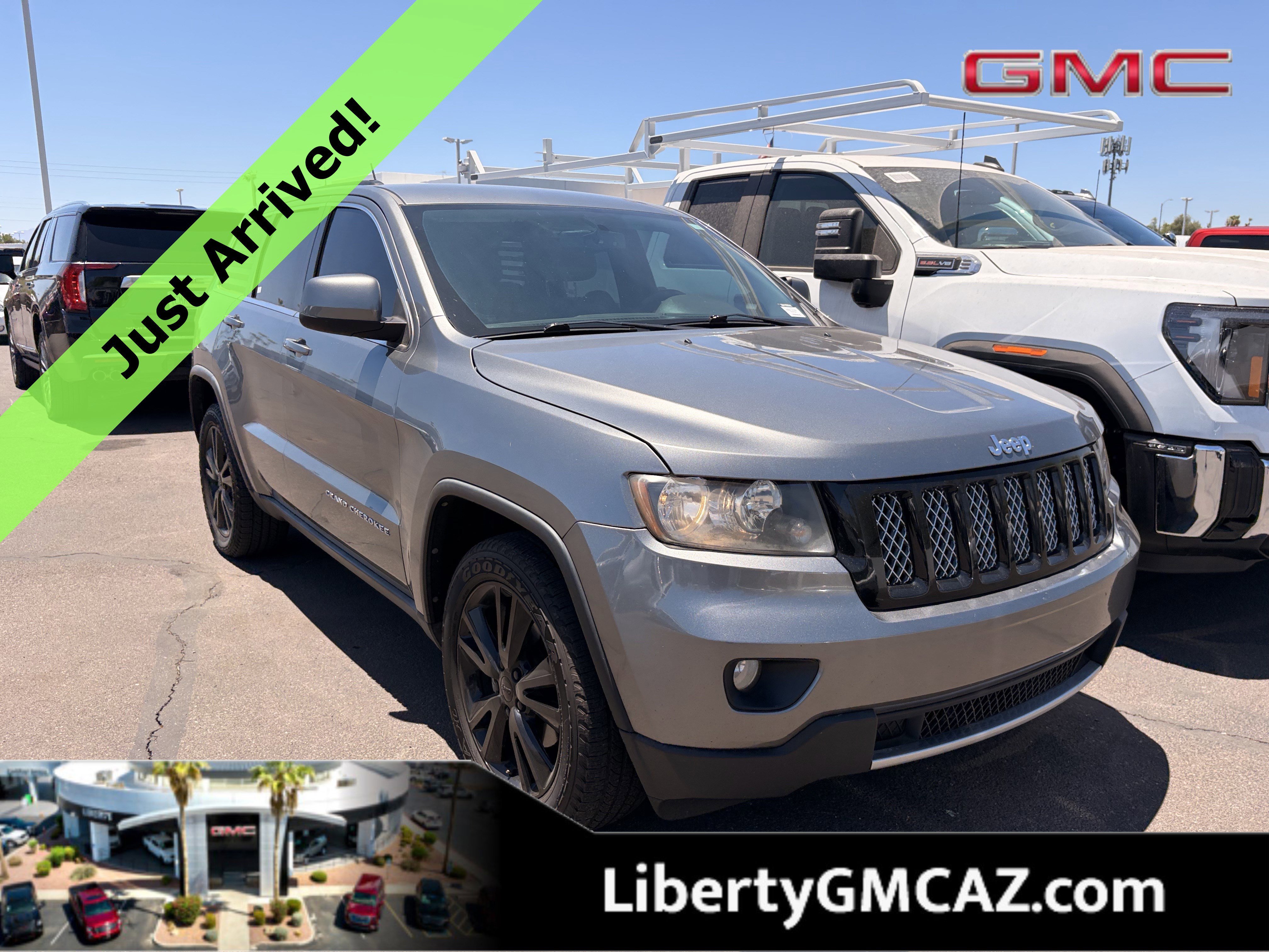2012 Jeep Grand Cherokee Laredo Altitude's photo