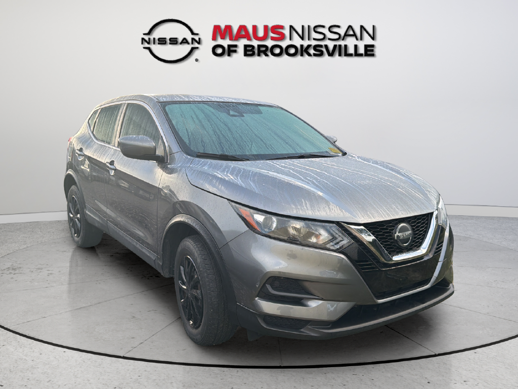 Used 2020 Gray Nissan S image 1