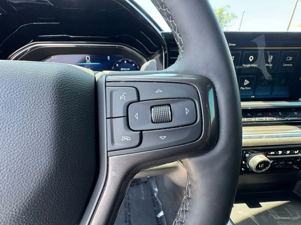 Used 2025 Black Chevrolet High Country image 22