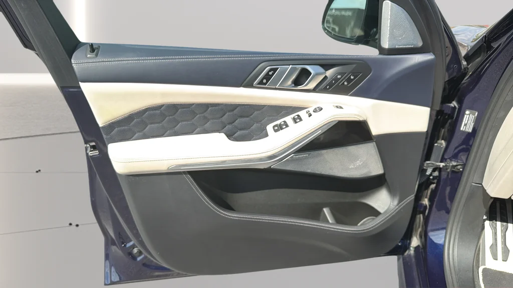 Used 2020 Blue BMW Competition image 20