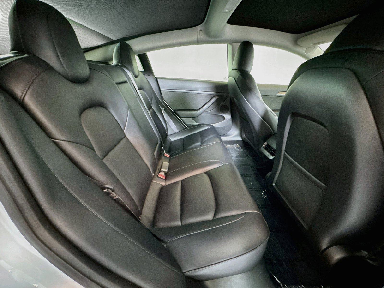 Used 2023 Pearl White Multi-Coat Tesla Performance image 25
