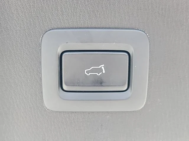 Used 2023 Silver Mazda 2.5 Turbo image 10