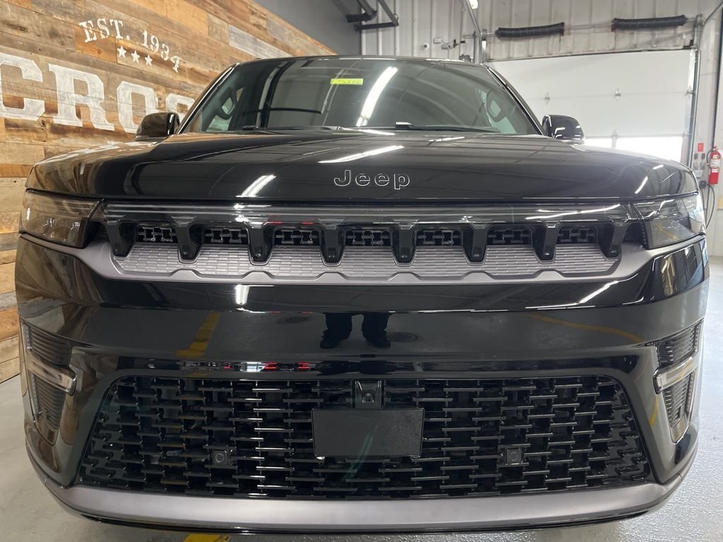New 2026 High Gloss Black Exterior Paint Jeep Limited Reserve image 8