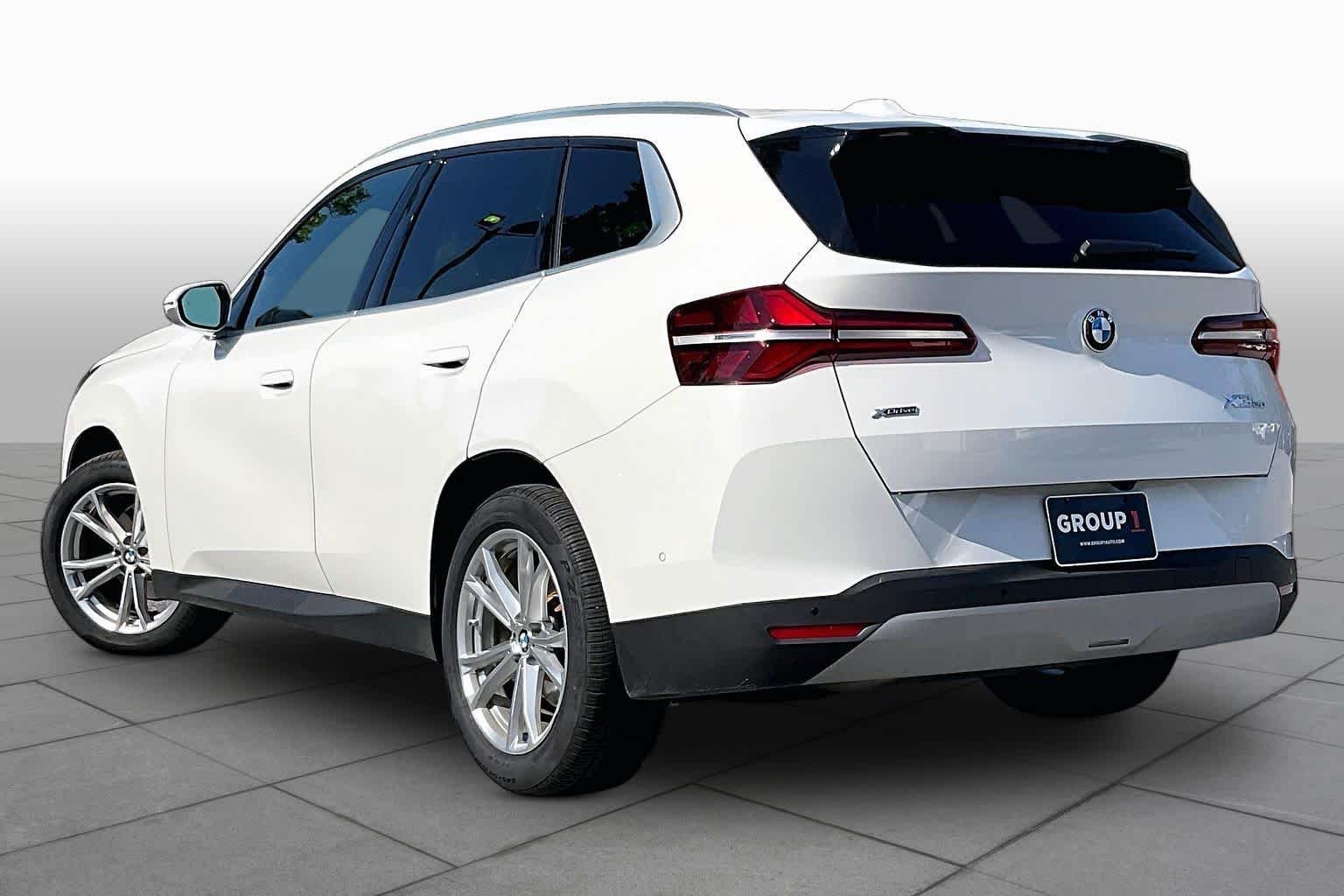 Used 2025 Alpine White BMW 30 xDrive image 11