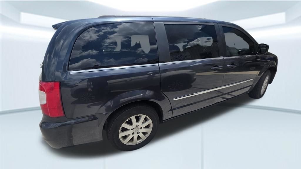 Used 2014 Gray Chrysler Touring image 8