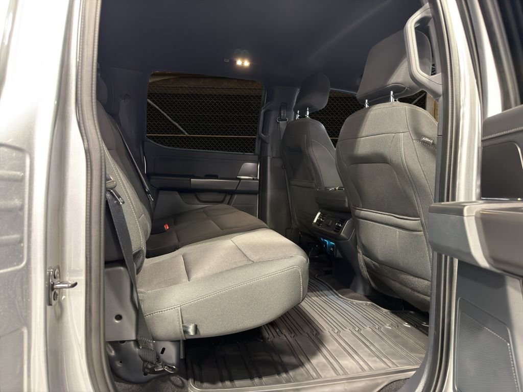 Used 2024 Iconic Silver Metallic Ford XLT image 19