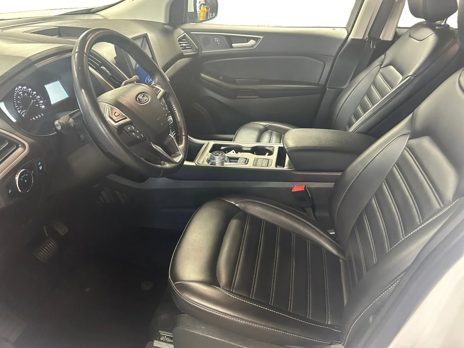 Used 2023 OXF WHITE Ford SEL AWD image 14