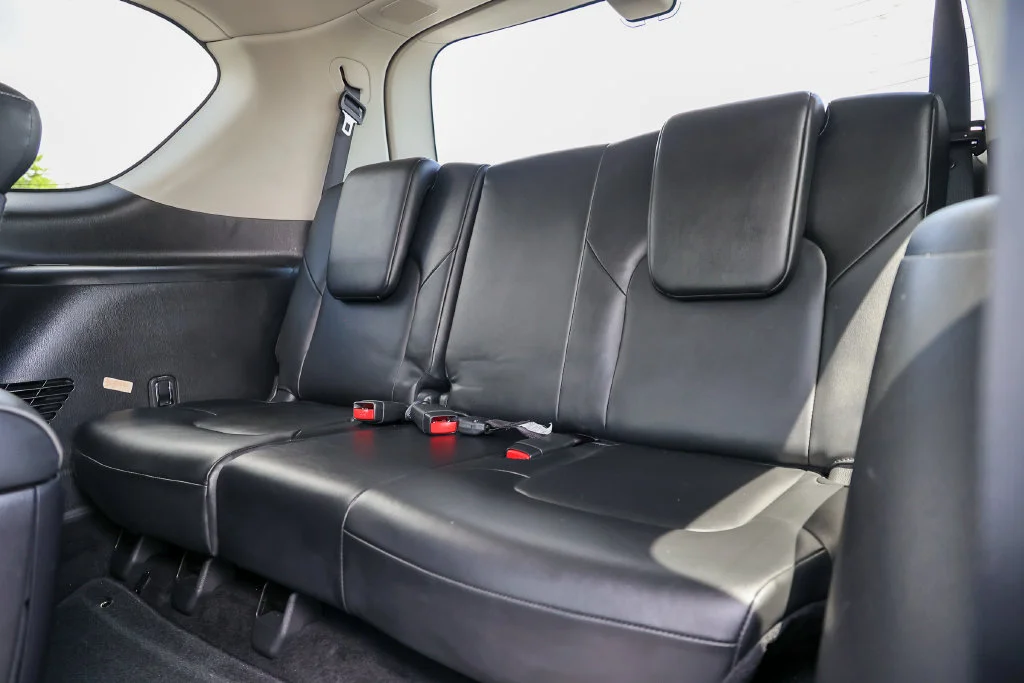 Certified Used 2024 Gray INFINITI LUXE image 33