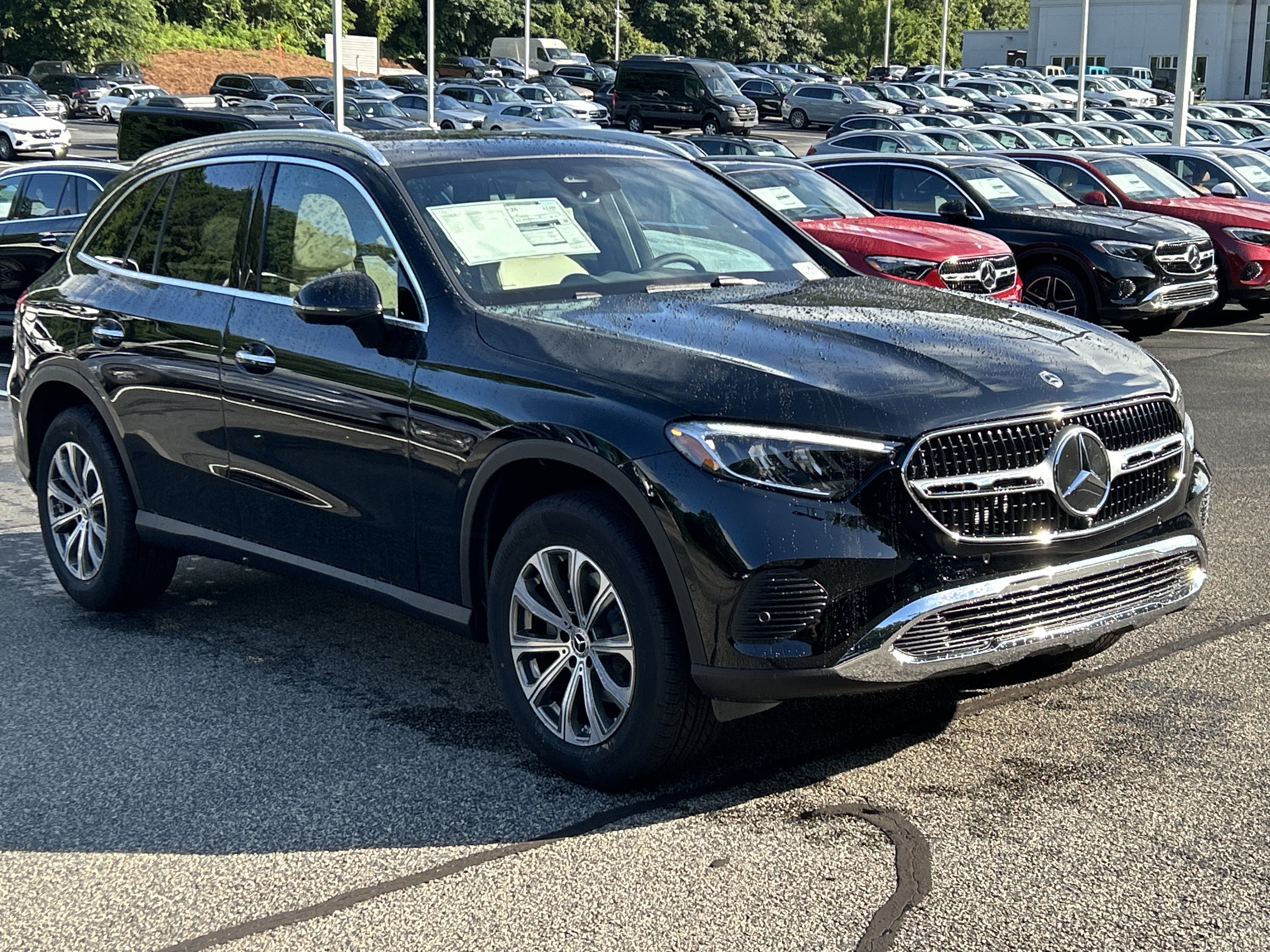 New 2026 Black Mercedes-Benz GLC 300 4MATIC® SUV image 4