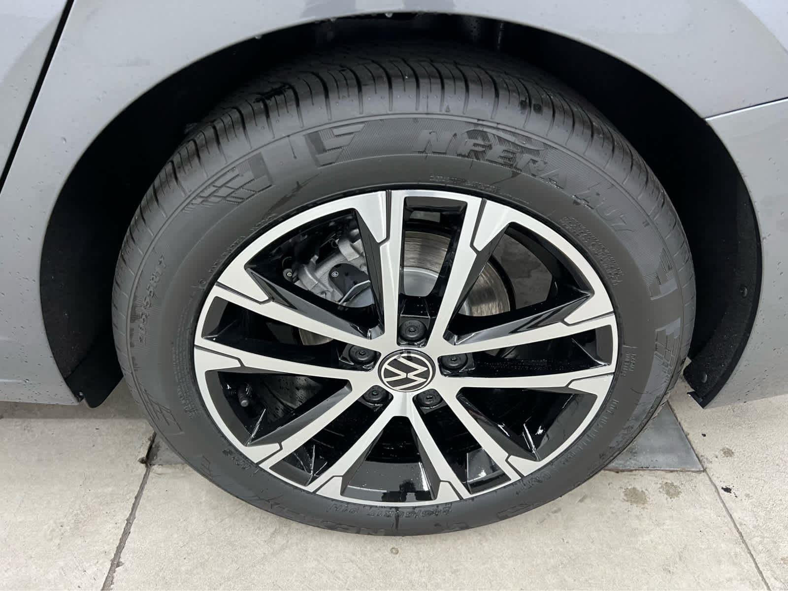 2026 Volkswagen Jetta Sport - Photo 10