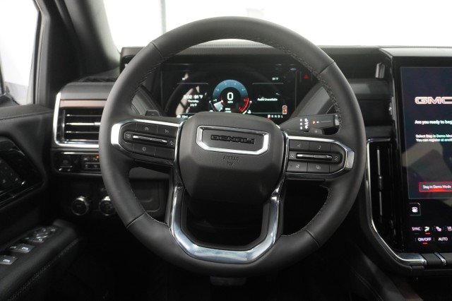 2026 GMC Yukon XL Denali - Photo 28