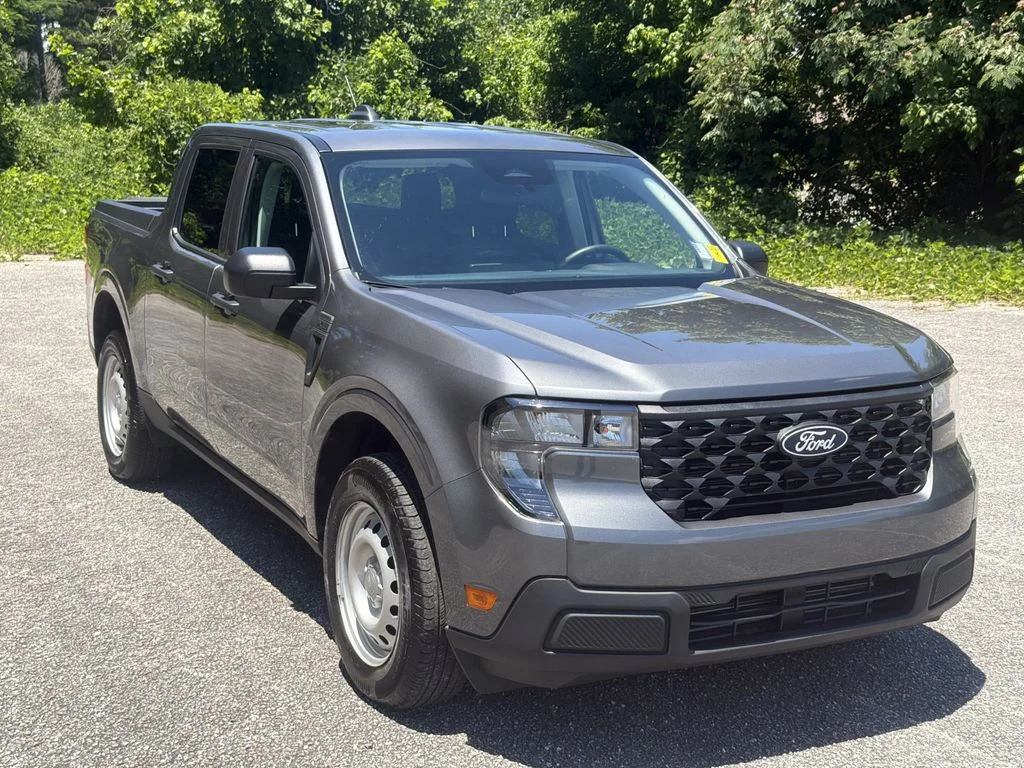 2025 Ford Maverick XL AWD's photo