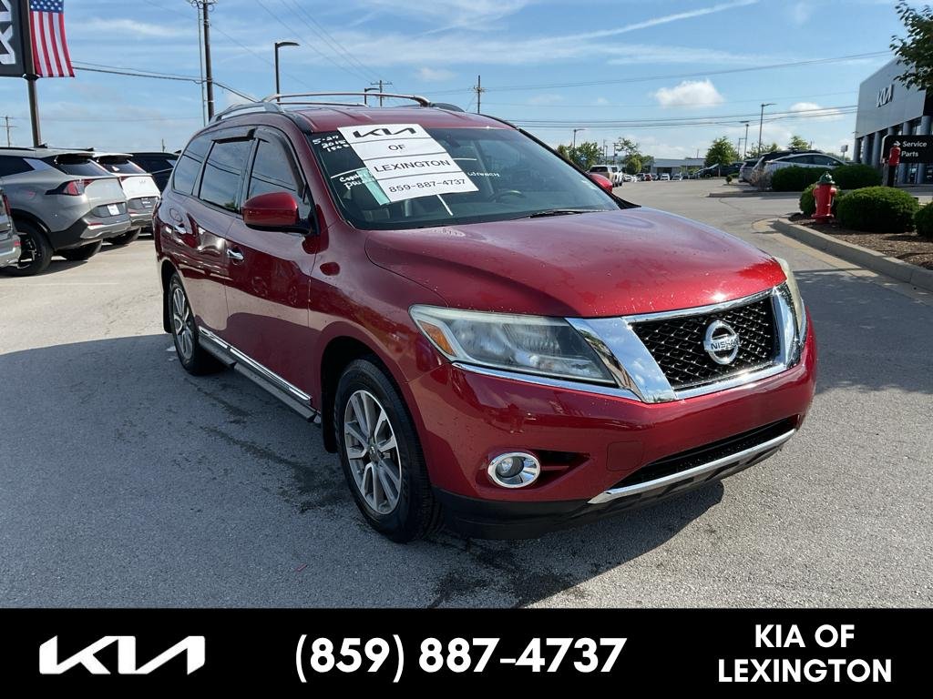 2015 Nissan Pathfinder SL 4WD's photo