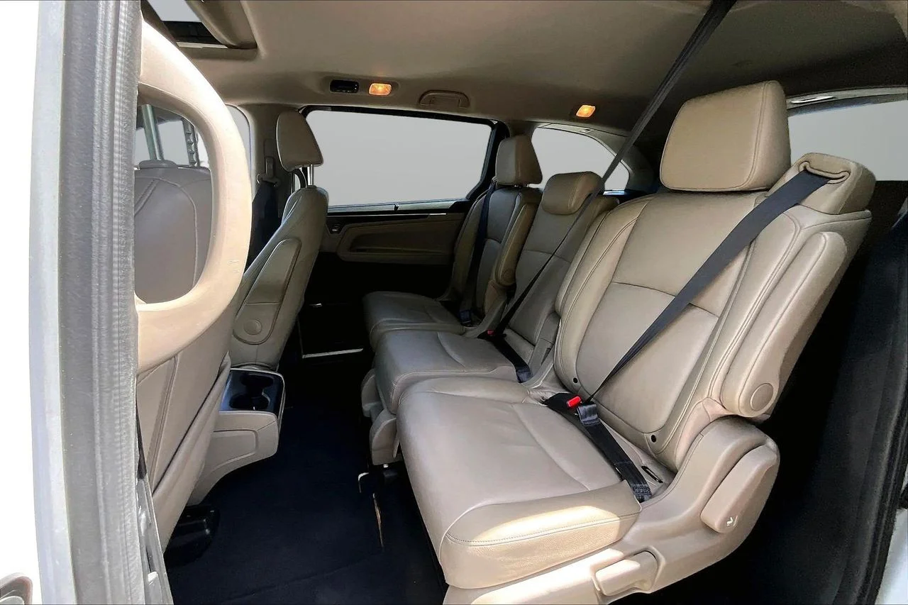 Used 2023  Honda EX-L image 22