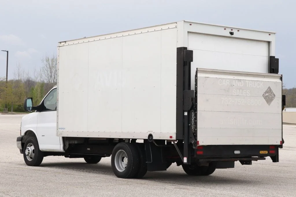 Used 2022 Summit White Chevrolet Work Van image 6