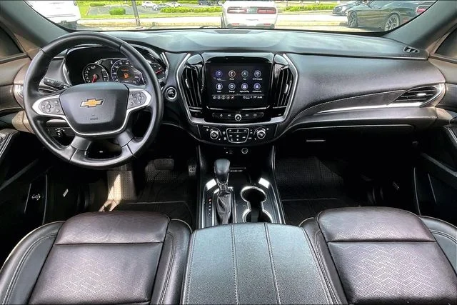 Used 2023 Beige Chevrolet High Country image 7