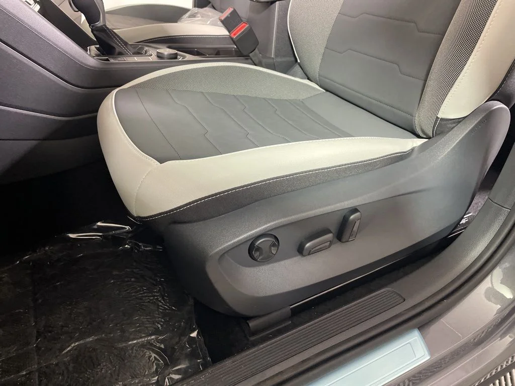 New 2026 Gray Volkswagen 1.5T SE image 11