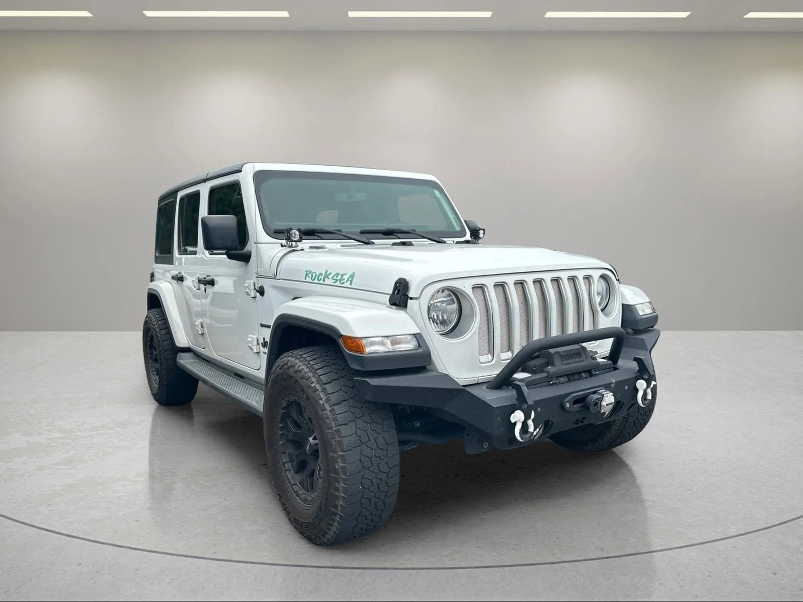 Used 2019 Bright White Clearcoat Jeep Sahara image 2