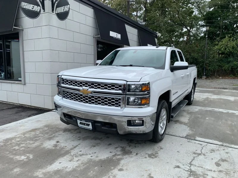 Used 2015 White Chevrolet LT Pickup 4D 6 1/2 ft image 4