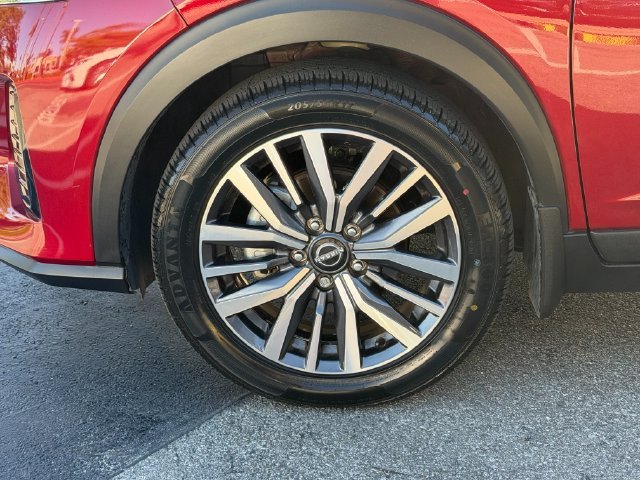 Used 2023 Red Nissan SV image 12