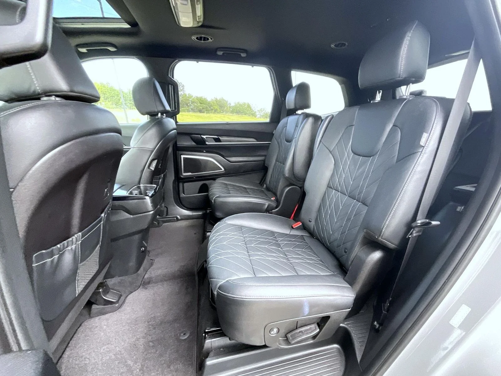 Used 2023 Gray Kia EX X-Line image 19