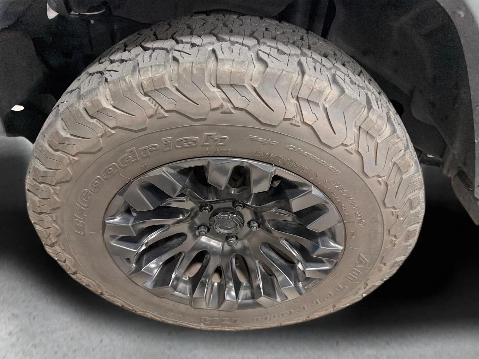 Used 2020 Sting-Gray Clearcoat Jeep Sport S image 21
