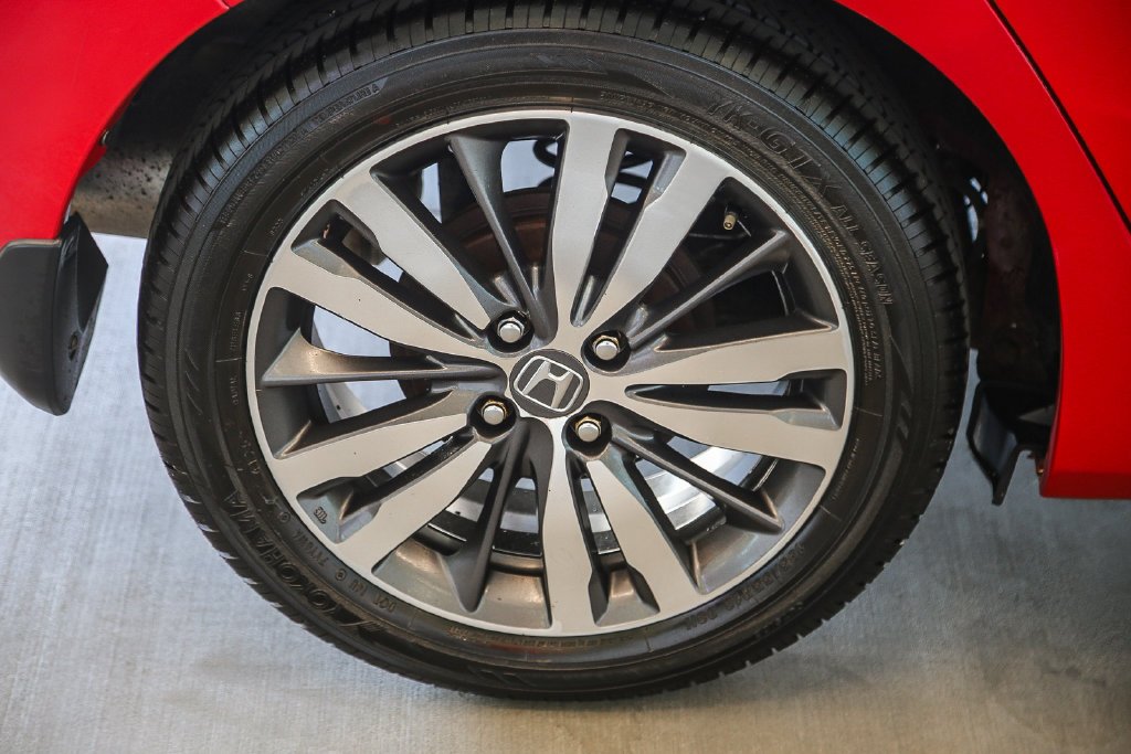 Used 2015 Milano Red Honda EX image 8