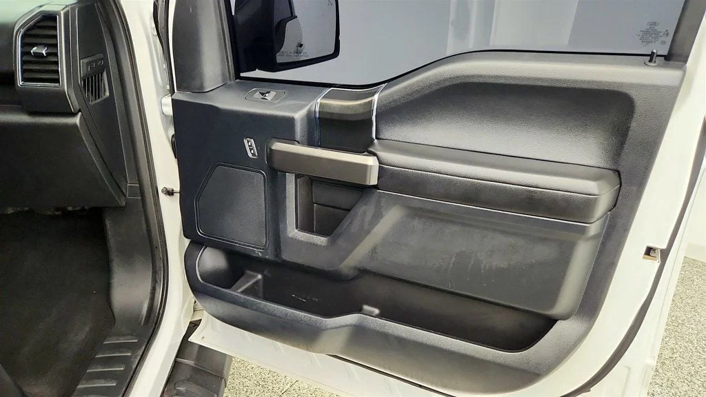Used 2019 Oxford White Ford XLT 4WD SuperCrew 5.5